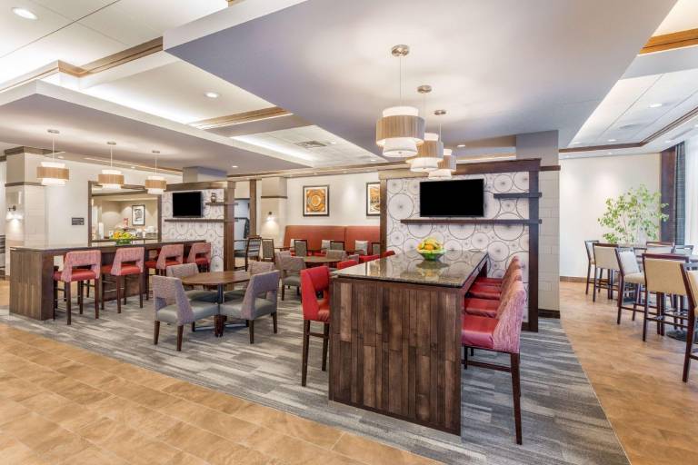Hampton Inn & Suites Madison/Downtown — photo 3