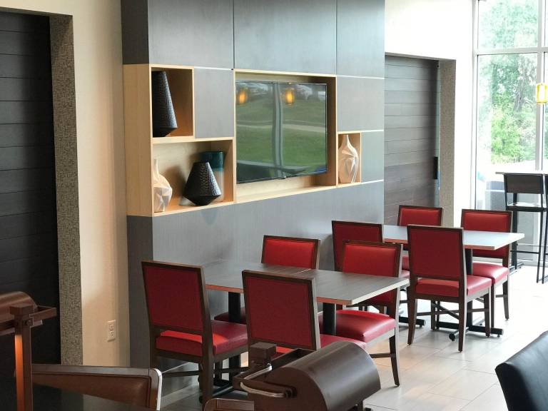 Holiday Inn Express and Suites Hannibal-Medical Center By IHG — photo 4