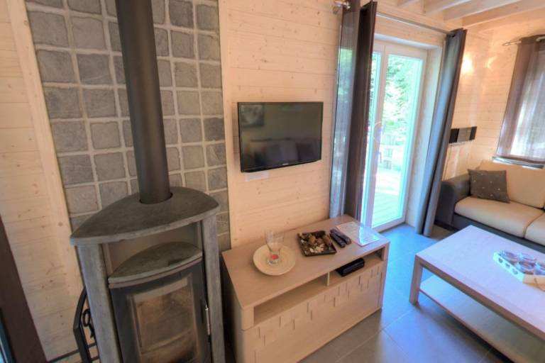Vacation home with terrace, sauna & yard — photo 4