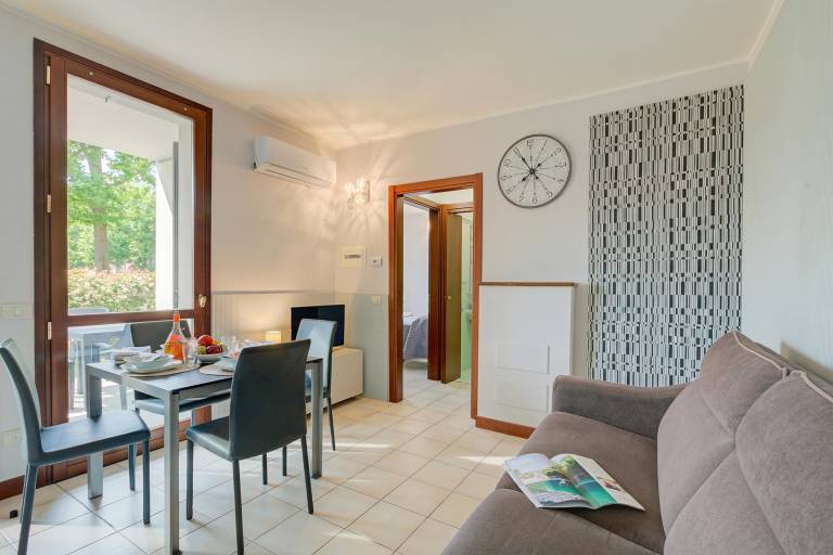 Family-friendly apartment with terrace & garden | Mountain view | Beach nearby | Pet-friendly — photo 5