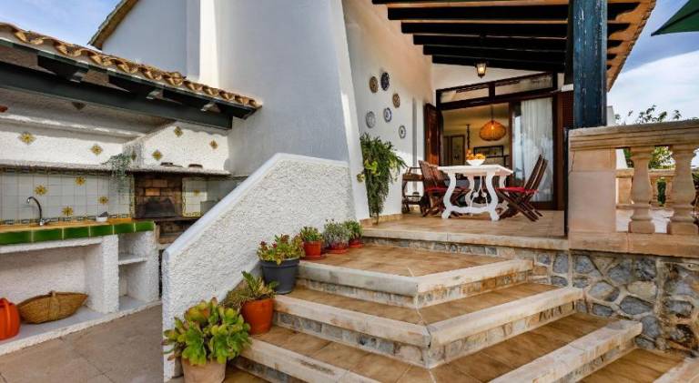 Beautiful villa with pool | Next to the beach | Pets are welcome — photo 2