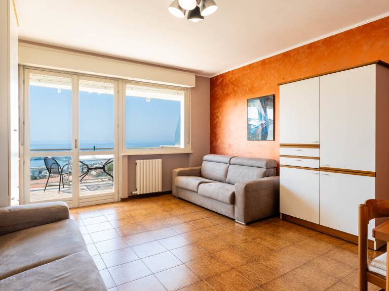 Holiday apartment with pool | Sea view — photo 2
