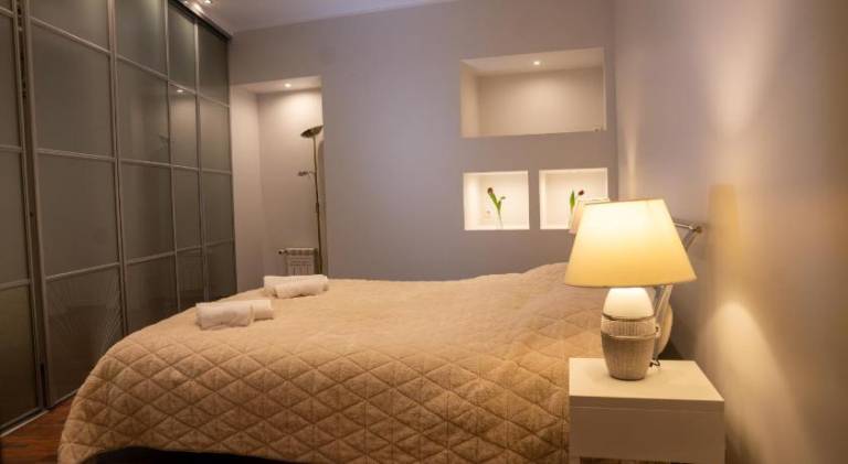 Apartment with hot tub | Near Town Hall Square in Tallinn