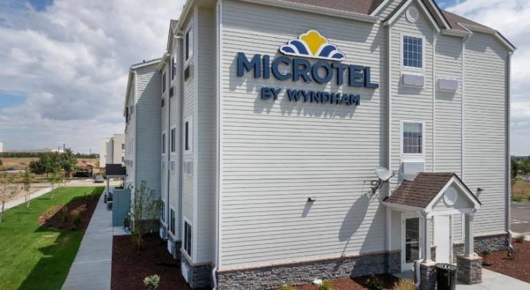 Microtel Inn & Suites by Wyndham Loveland — photo 3