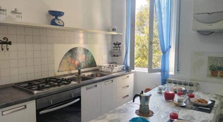 Apartment with 2 rooms for 6 persons — photo 4