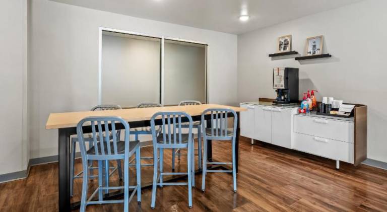 WoodSpring Suites Orlando East UCF — photo 3