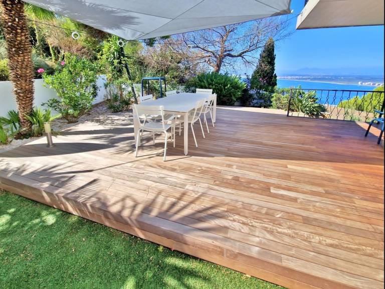 Holiday apartment with yard, patio & barbeque | Sea view — photo 3