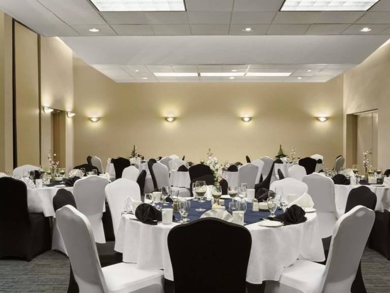 Days Inn & Suites by Wyndham Moncton — photo 5