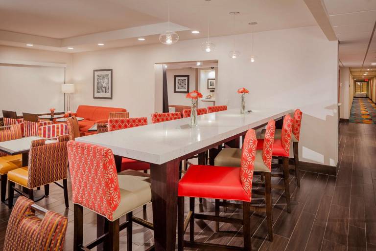 Hampton Inn Madison-East Towne Mall Area — photo 3