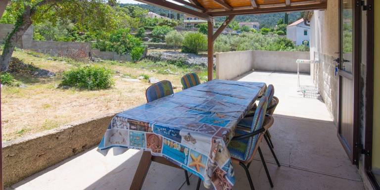 Fully equipped apartment with patio | Dogs allowed in Mali Losinj