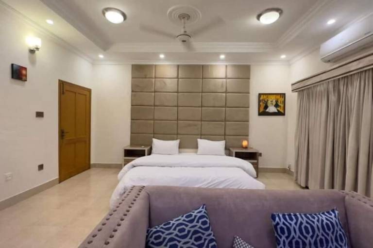 Secure Inn Guest House Bahria Town