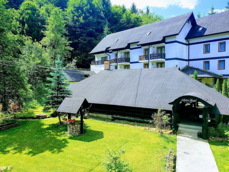 Accommodation  Sucevița