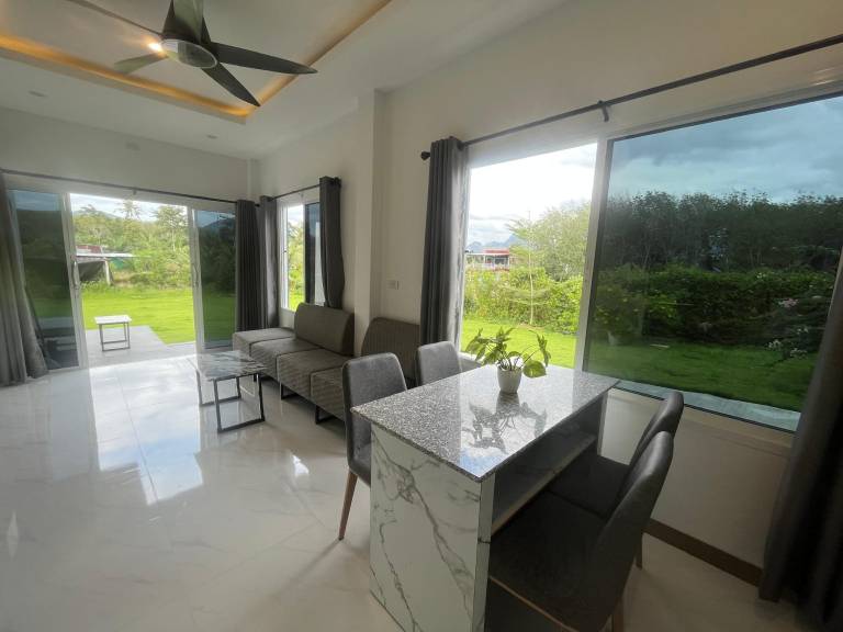 Villa with yard | Perfect for remote work — photo 3