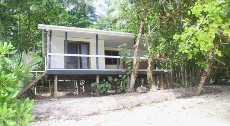 Evis Resort at Nggatirana Island