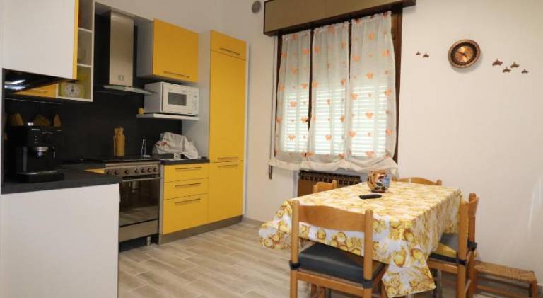 Rental apartment with 2 rooms for 6 persons in Bologna