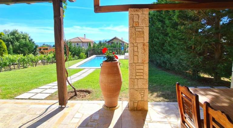 Villa with private pool, patio & garden — photo 2