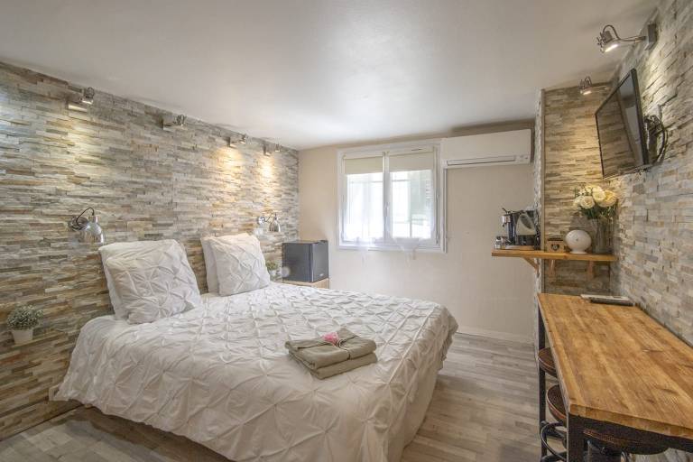 Apartament typu studio Grands-Carmes