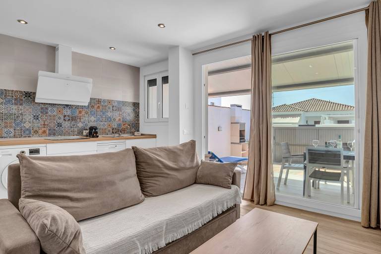 Holiday Home 'Casa Sol De Conil' with Private Pool, Private Terrace and Wi-Fi — photo 4