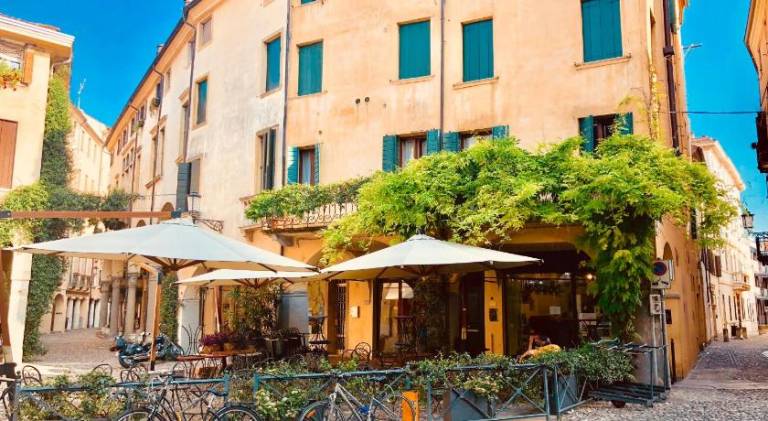 Charming rental apartment | Near Palazzo della Ragione | Pets are welcome — photo 2