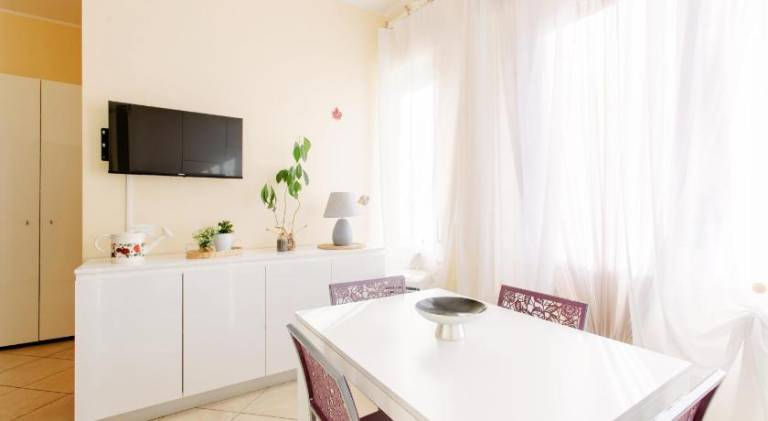Beautiful holiday apartment | Beach nearby | Pet-friendly in Sanremo