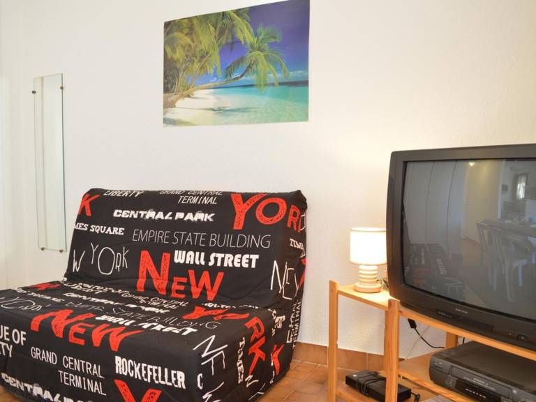 Studio with 1 room for 4 persons — photo 4