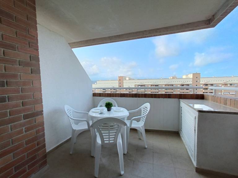 Rental apartment with patio & pool | Beach view — photo 5