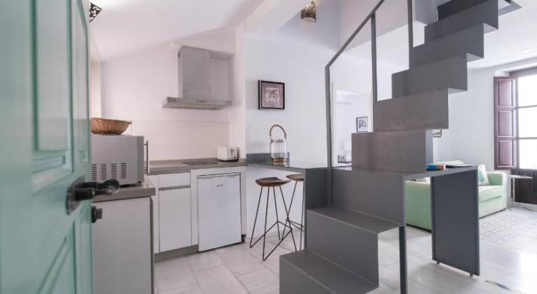 Rental apartment with garden, patio & pool | Close to Mosque–Cathedral of Córdoba — photo 3