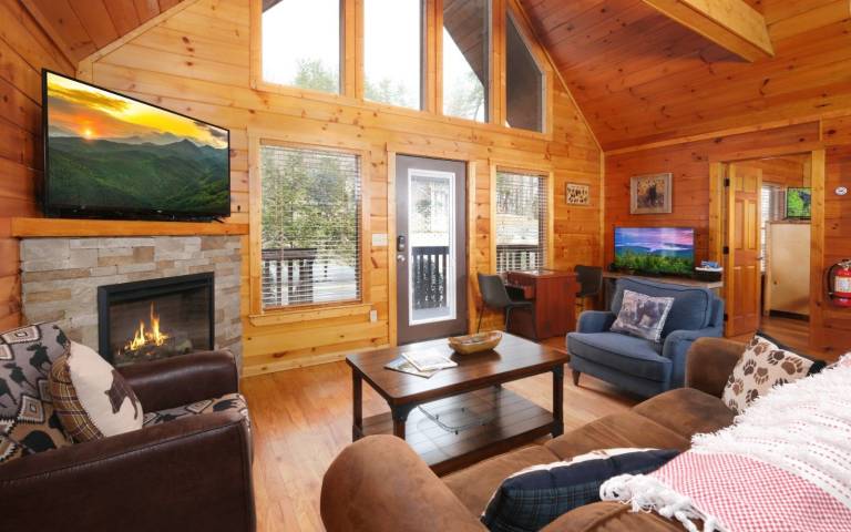 Long Overdue - Hot tub and cozy spaces! — photo 3