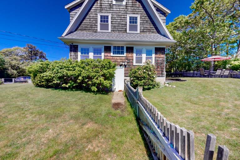 House West Yarmouth