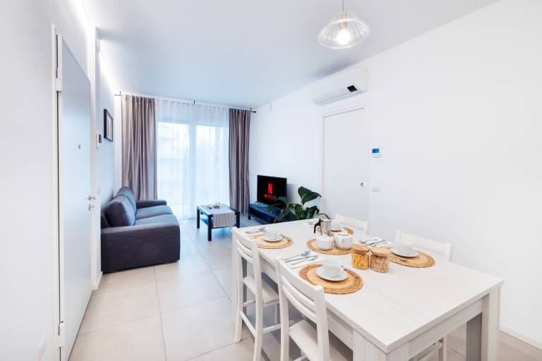 Fully equipped apartment with terrace | City view | Close to the beach | Pet-friendly — photo 3