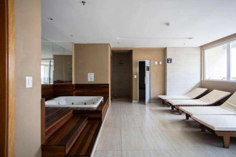 Studio c Varanda, Garagem e Jacuzzi - Jardim Goiás — photo 4