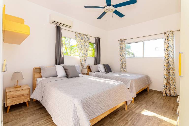 Child-friendly villa with garden, private pool & patio | Pool view | Dogs allowed — photo 3