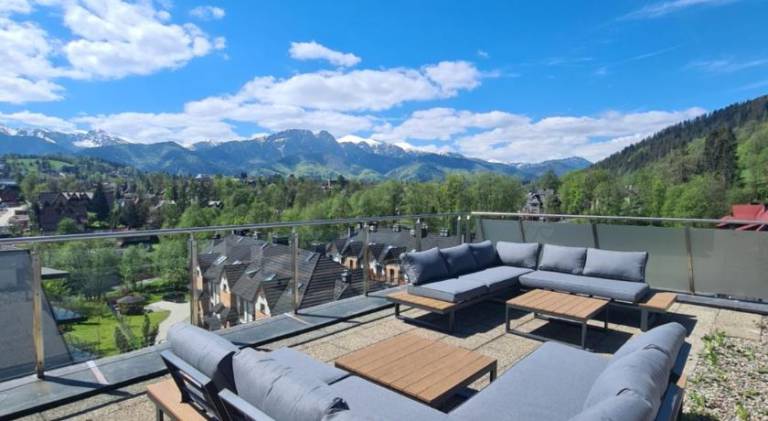 Wonderful serviced apartment with yard & terrace | Pets are welcome — photo 2
