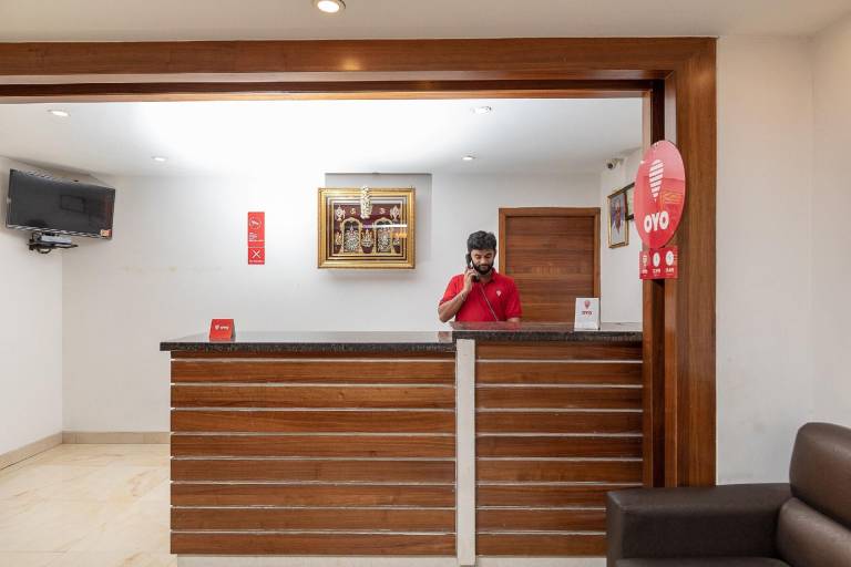 Super Townhouse Arcot Road Near Kauvery hospital