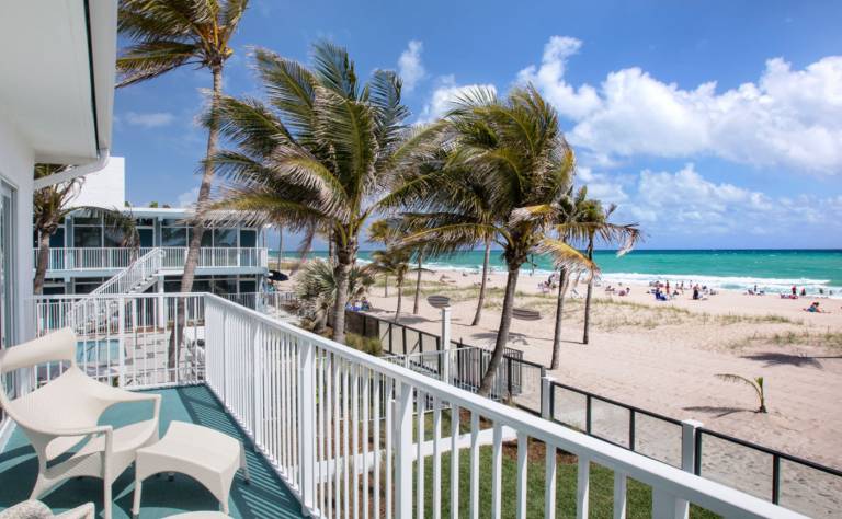 Plunge Beach Resort — photo 3