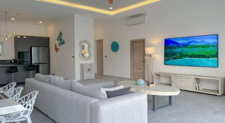 Villa with pool — photo 2