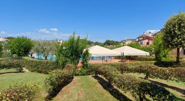 Charming villa with BBQ, private pool & garden | Pets allowed in Pozzolengo