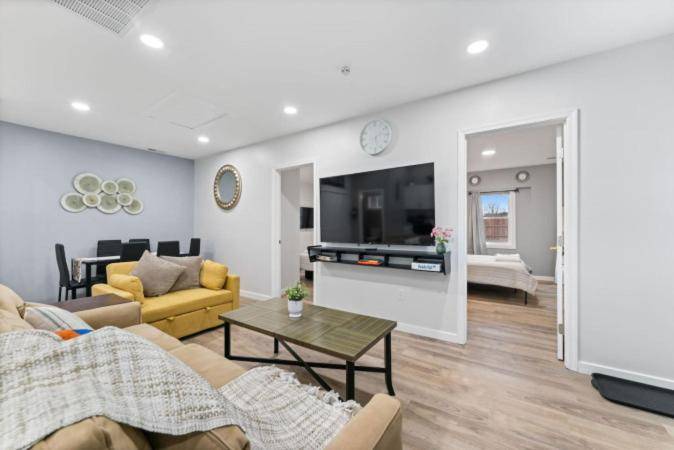 House | Pets are welcome — photo 2