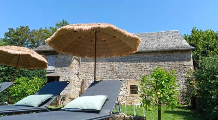 Children-friendly house with private pool, terrace & BBQ | Pets allowed — photo 4