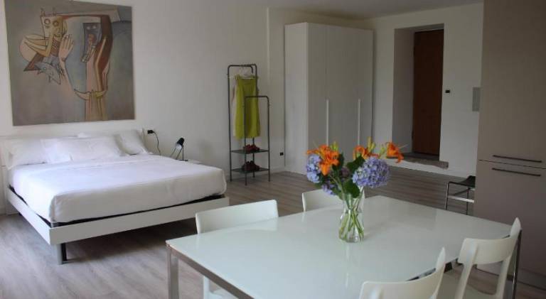 Holiday apartment with 1 room for 2 persons in Varenna
