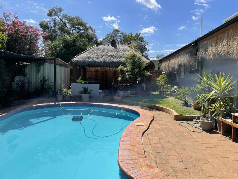 House  South Tamworth