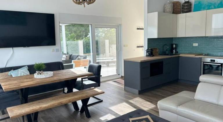 Villa Sofrania- Panoramic Views, Pool, Hot Tub, Location! — photo 5