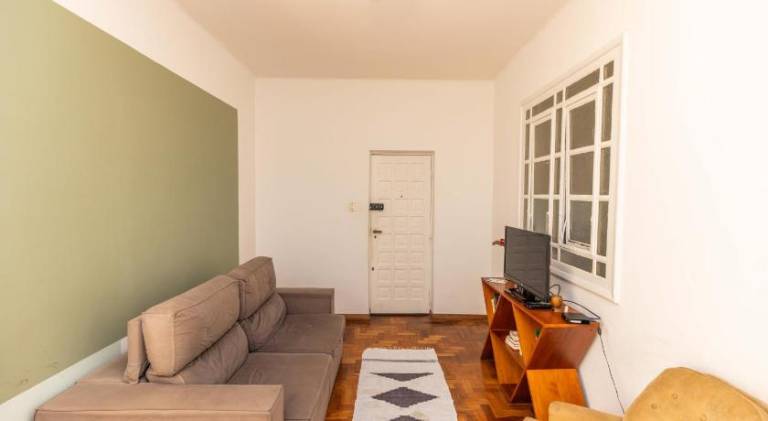 Apartment with 2 rooms for 6 persons in Leme