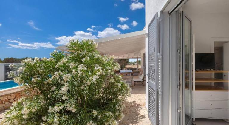 Fully equipped villa with barbecue, private pool & garden | Pet-friendly — photo 4
