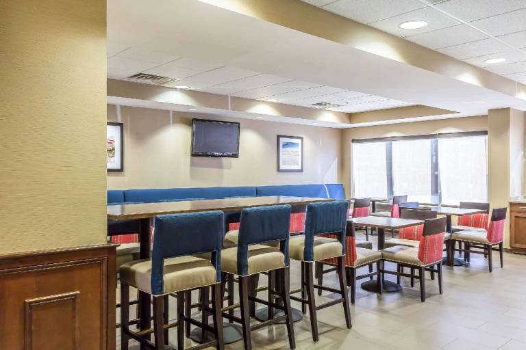 Comfort Inn Frederick - Ballenger Creek — photo 4
