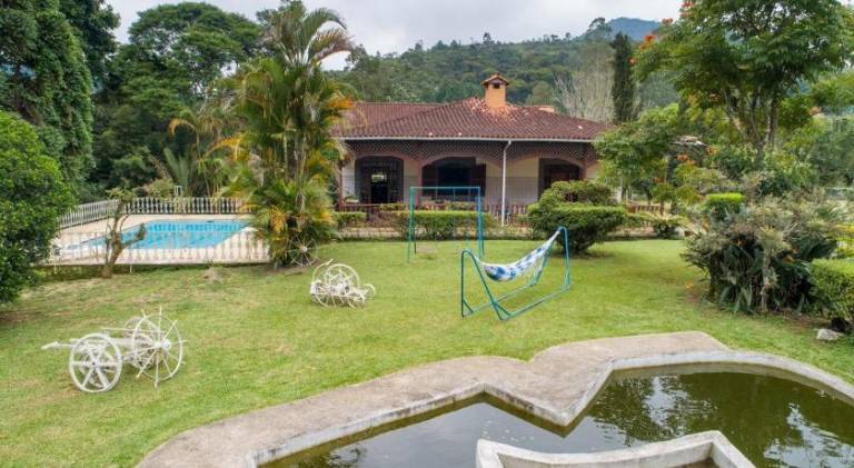 Charming vacation home with pool | Pet-friendly — photo 5