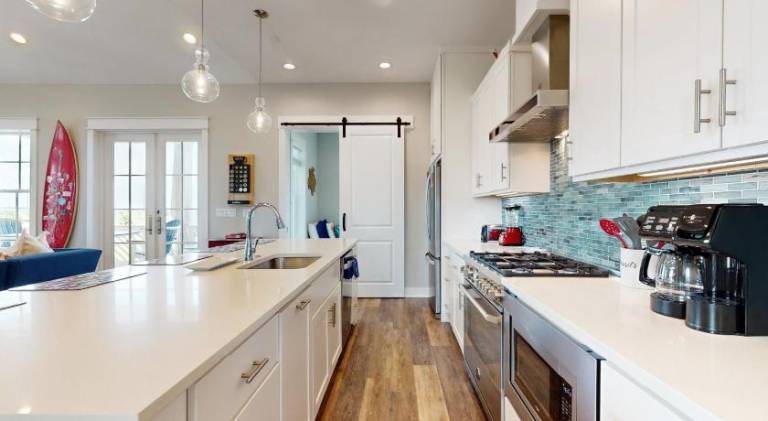 Vacation home with pool | Pet-friendly — photo 4