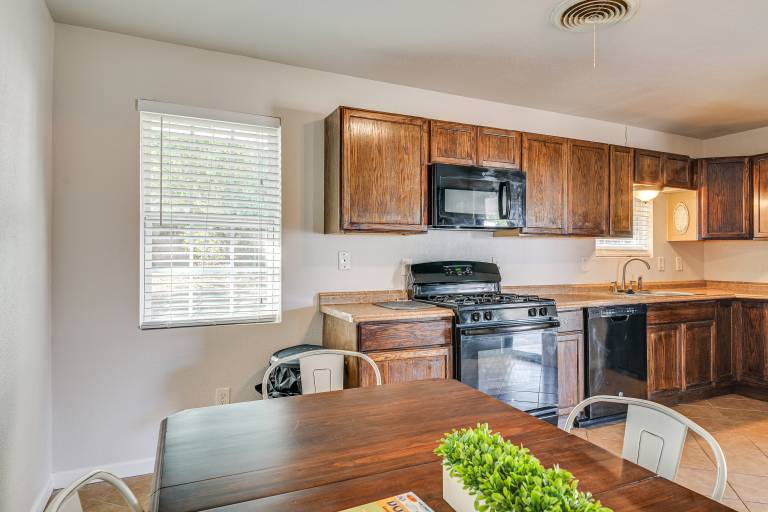 Walk to Town: Home w/ Yard in Brenham! — photo 2