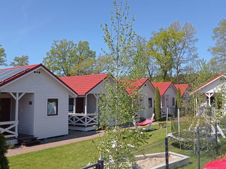 Vacation home with patio & barbeque — photo 3