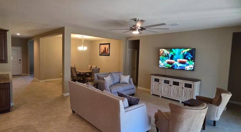 225 m&sup2; Ferienhaus